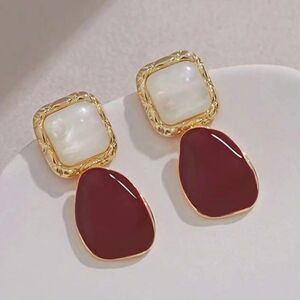 geo dangle earrings H23